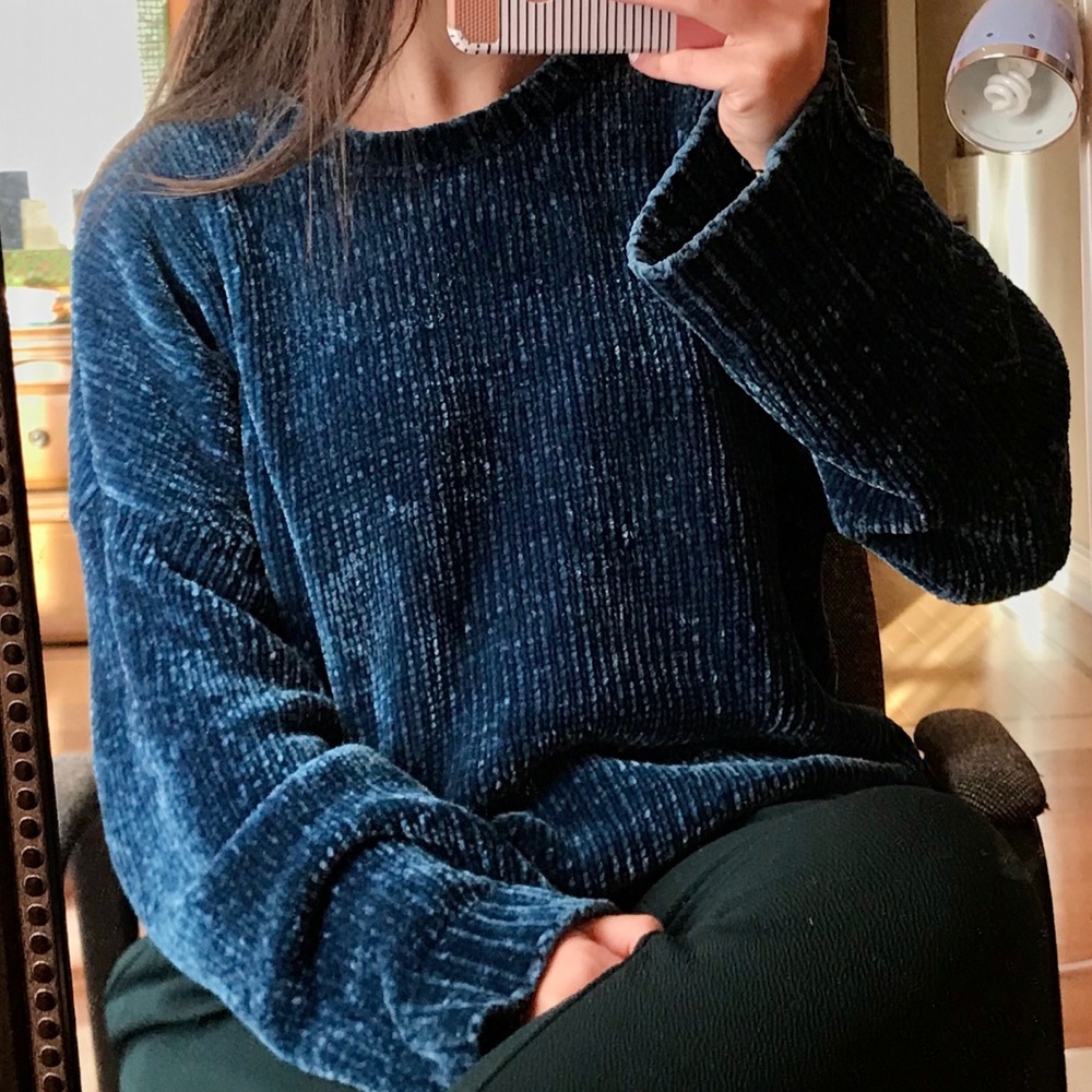Calvin Klein blue sweater